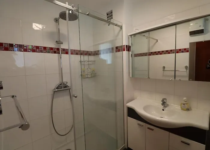 Extravagante Serviced-wohnung Apartmán *